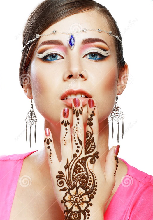art corporel au henné